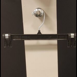 COPY - BLACK PINCH GRIP 12" SKIRT/ PANT HANGER